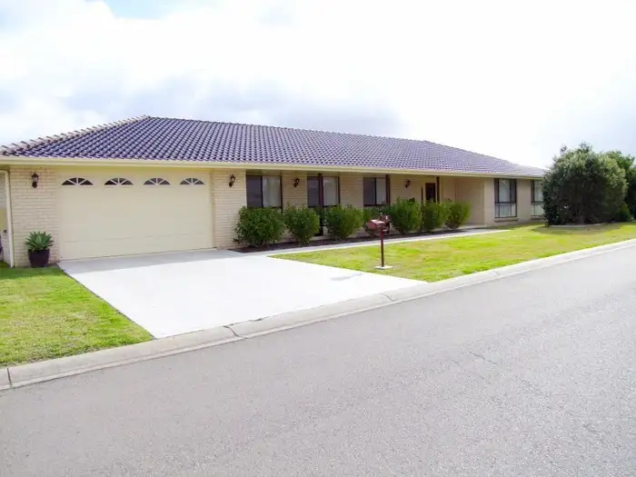Main view of Homely house listing, 2 Knox Place, Singleton NSW 2330
