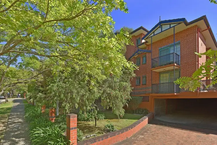 11/27 Burdett Street, Hornsby NSW 2077