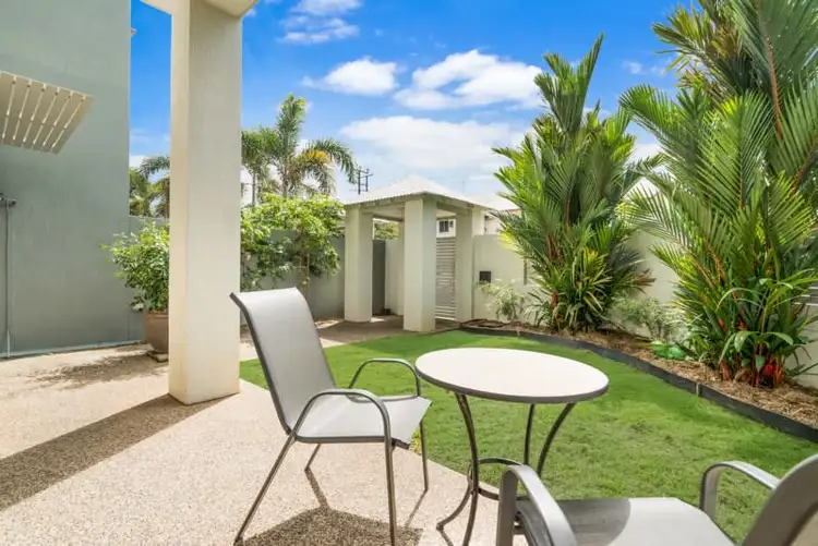 Fourth view of Homely townhouse listing, 4/17 Gardens Hill Crescent, The Gardens NT 820