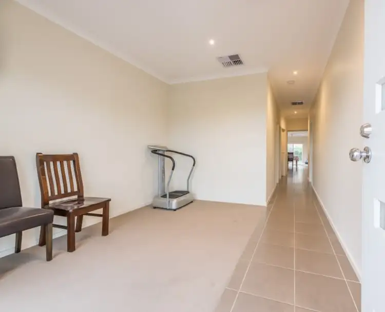 Sixth view of Homely house listing, 4 Cindia Crescent, Tarneit VIC 3029