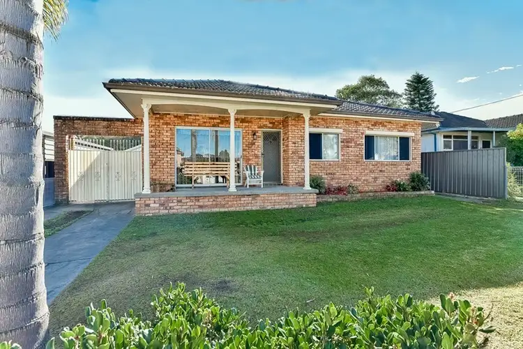 42 Fawcett Street, Glenfield NSW 2167