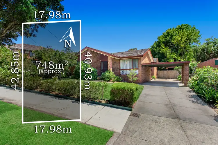 12 Wahroongaa Crescent, Murrumbeena VIC 3163