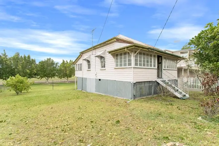 62 Baron Street, Greenslopes QLD 4120