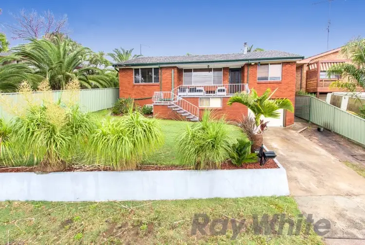 28 Leicester Avenue, Belmont North NSW 2280