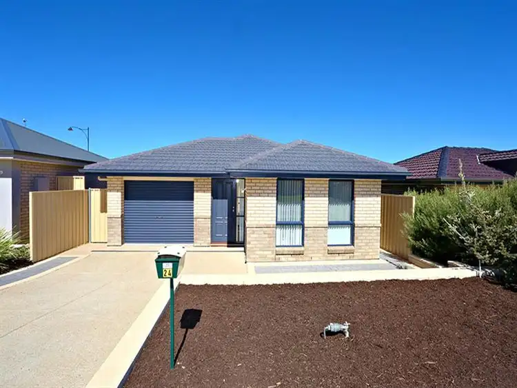 24 Pinkgum Avenue, Aldinga Beach SA 5173