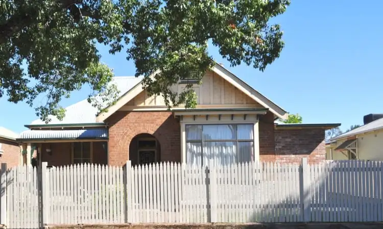 15 Parker Street, Cootamundra NSW 2590