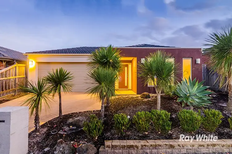 Main view of Homely house listing, 31 Penshurst Way, Cranbourne North VIC 3977