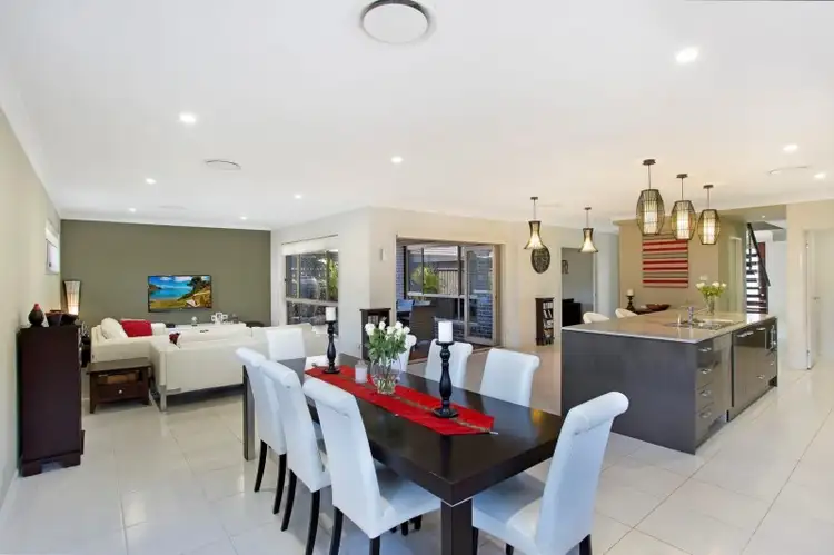 27 Parry Parade, Kooindah Waters, Wyong NSW 2259