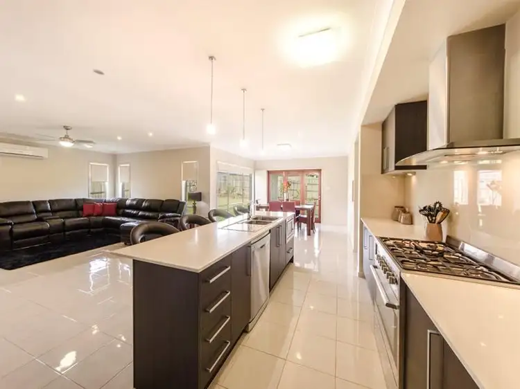 Fifth view of Homely house listing, 2 Minack Court, Highfields QLD 4352