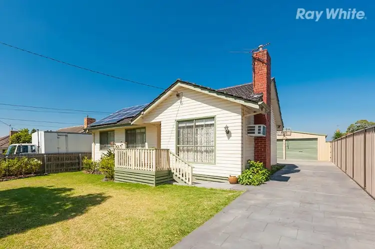 33 McMahon Road, Reservoir VIC 3073