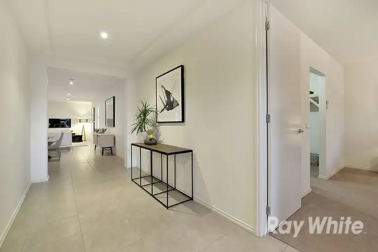 Second view of Homely house listing, 28 Melington Drive, Lyndhurst VIC 3975