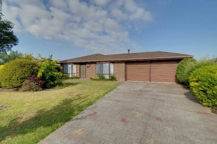 6 Greenfield Drive, Traralgon VIC 3844