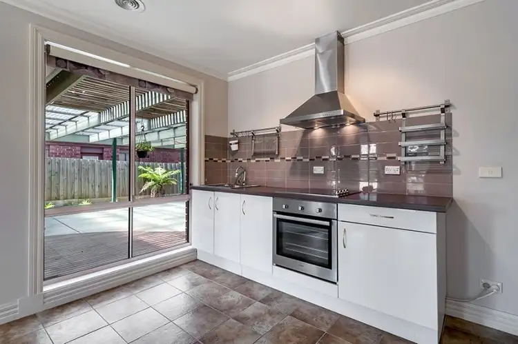 Fifth view of Homely house listing, 5 Taunton Place, Craigieburn VIC 3064