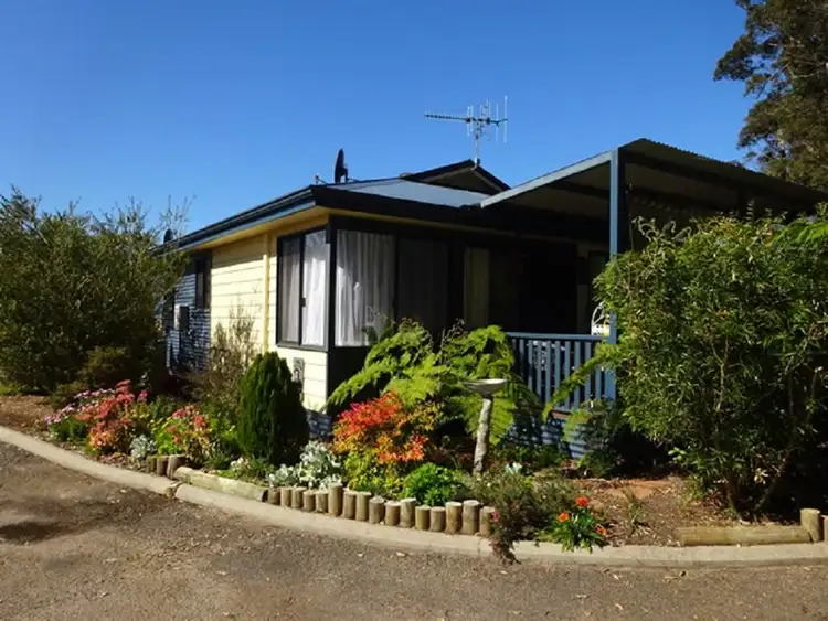 11 Pelican Lane