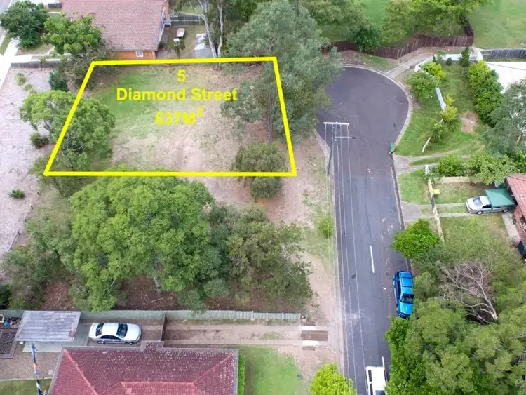5 Diamond Street, Riverview QLD 4303