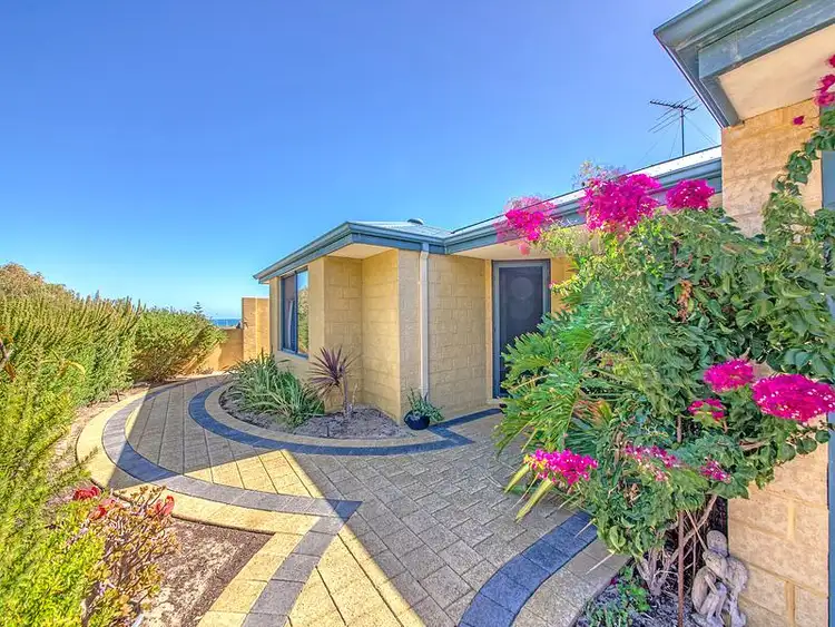 Second view of Homely house listing, 39 LONGFIN Vista, Yanchep WA 6035