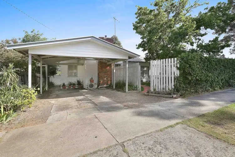 11 Tasman Avenue, Belmont VIC 3216