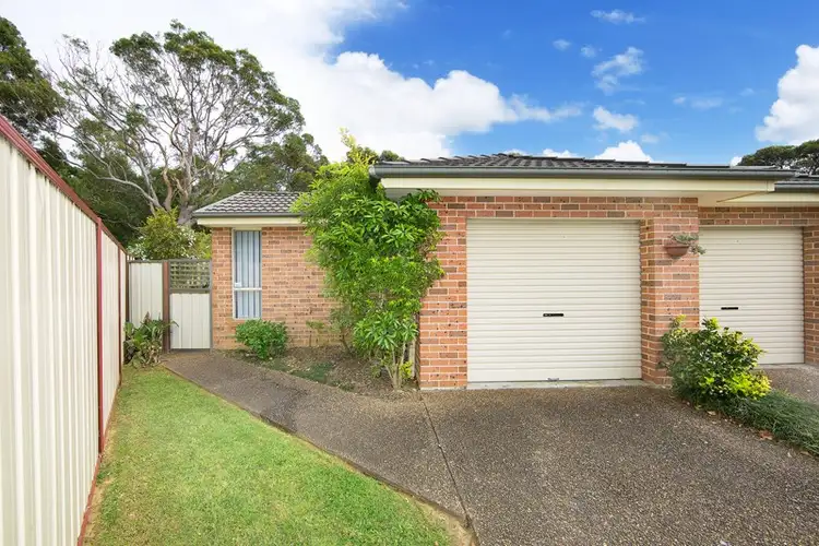 27A Macintyre Street, Bateau Bay NSW 2261