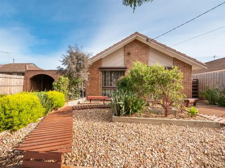 Second view of Homely house listing, 7 Kingston Heath Court, Craigieburn VIC 3064