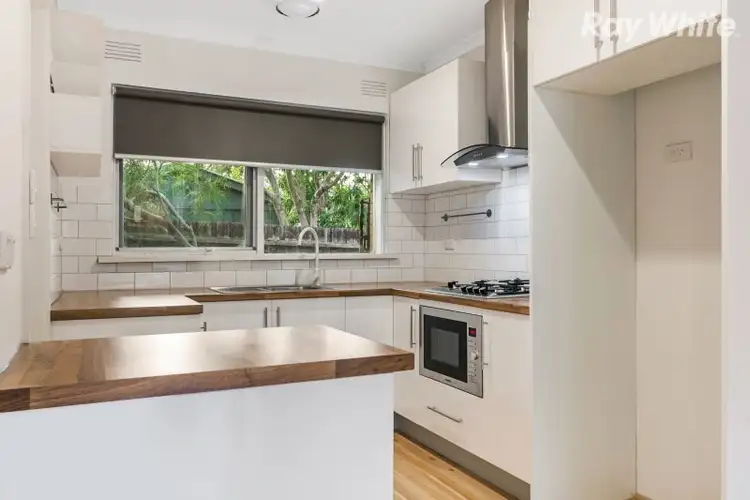 Sixth view of Homely unit listing, 1/2 Jilmax Court, Forest Hill VIC 3131