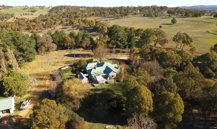 Newhaven 1926 Boorolong Road, Armidale NSW 2350