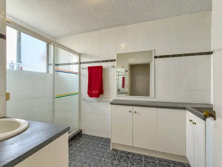 Seventh view of Homely apartment listing, 2/19 Riddell Street, Bulimba QLD 4171