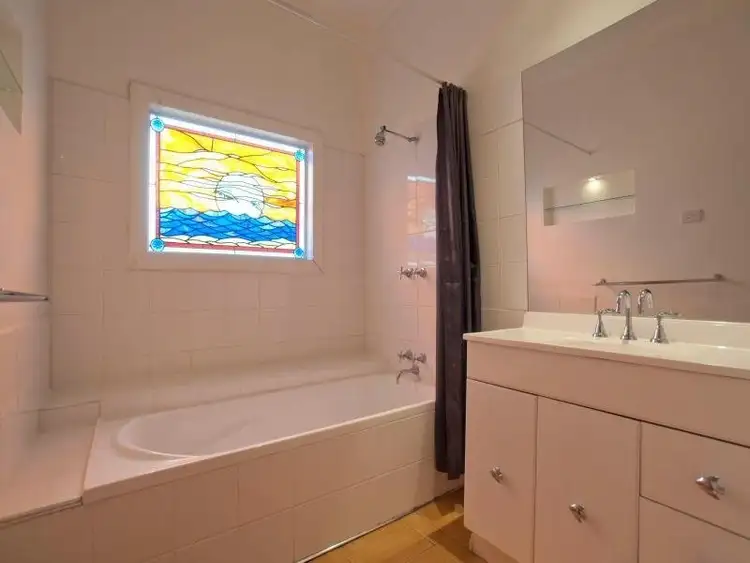 Sixth view of Homely house listing, 2 Silas Avenue, Frankston VIC 3199