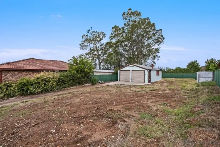 12 Clayton Crescent, Rutherford NSW 2320