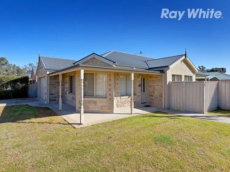 2/103 Pearce Street, Howlong NSW 2643