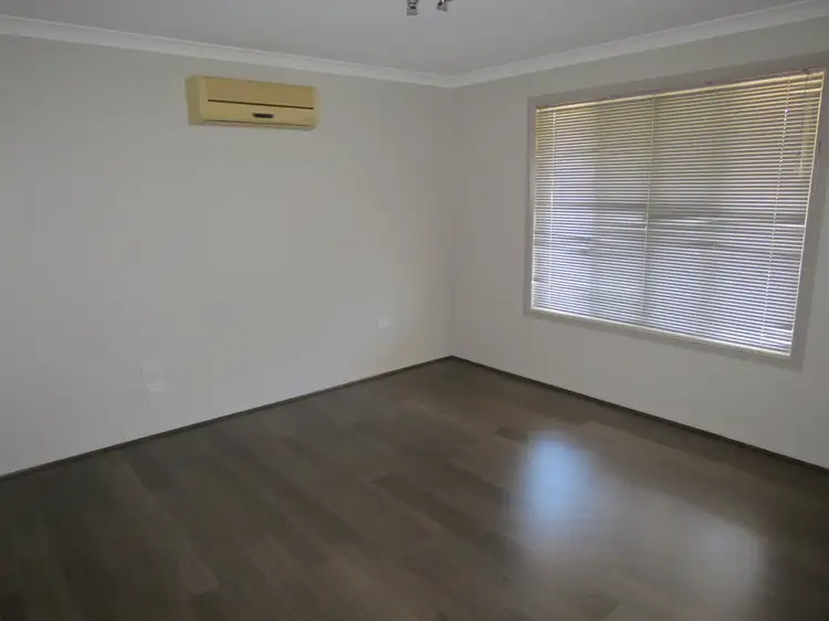 Fifth view of Homely house listing, 4 Waldby Court, Emerald QLD 4720