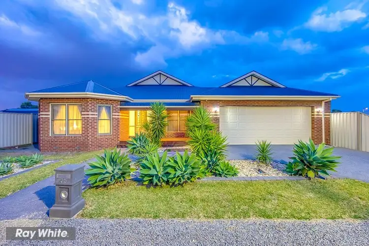 35 Cheviot Drive, Truganina VIC 3029