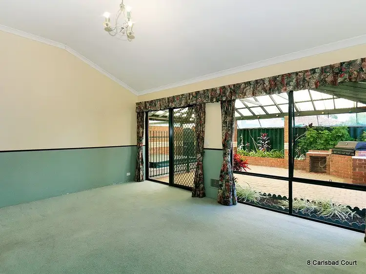 8 Carlsbad Court, Ballajura WA 6066