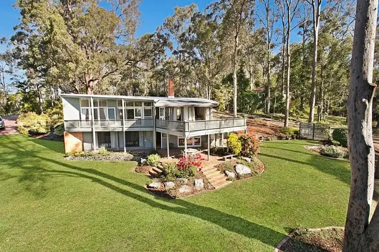 19 Cedarleigh Road, Kenmore QLD 4069