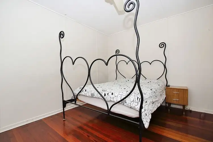 Fifth view of Homely house listing, 1 Daisy Avenue, North Ipswich QLD 4305