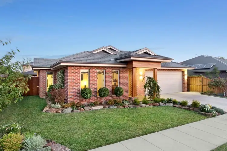 13 Bellington Drive, Alfredton VIC 3350