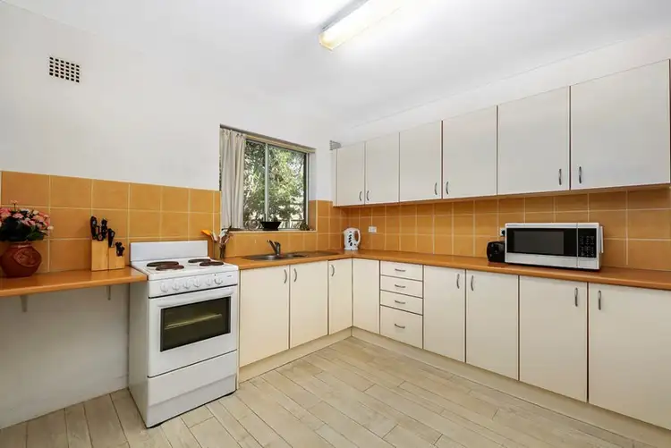 Third view of Homely apartment listing, 2/104 Wyadra Avenue, Freshwater NSW 2096