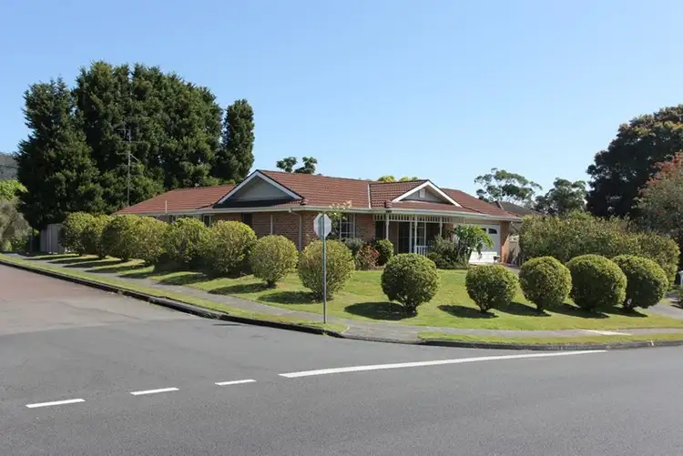 6 Henzel Road, Green Point NSW 2251