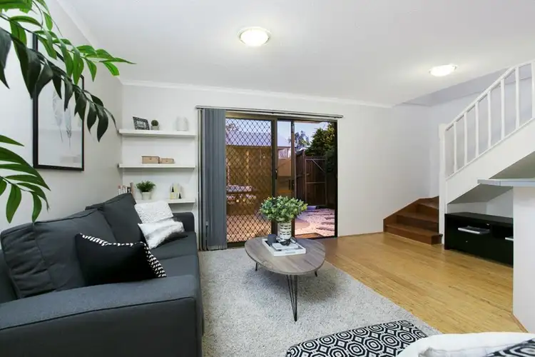 Main view of Homely townhouse listing, 9/27 Brassey Street, Fairfield QLD 4103