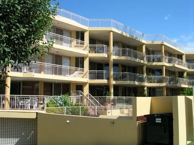 4/10 Dudley Street, Mermaid Beach QLD 4218