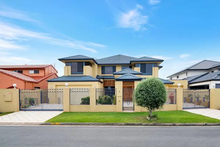 Fifth view of Homely house listing, 5 Arrowsmith Court, Paradise Point QLD 4216