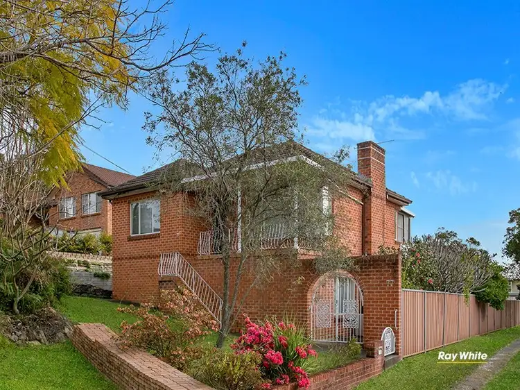77 Green Point Road