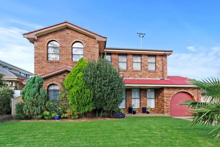 11 Holbrook Street, Bossley Park NSW 2176