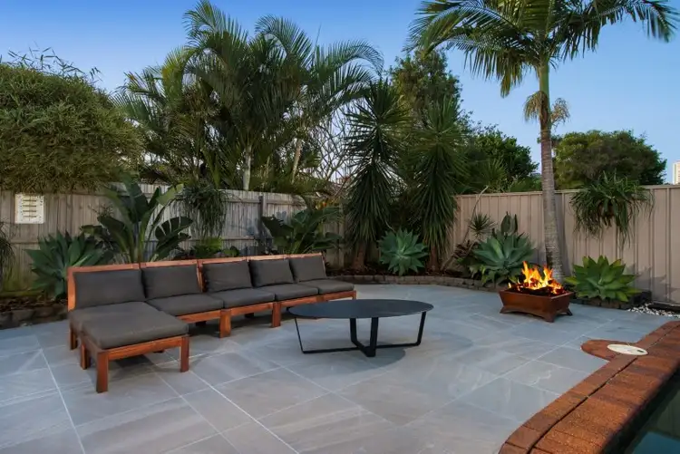 51 Bordeaux Parade, Mermaid Waters QLD 4218