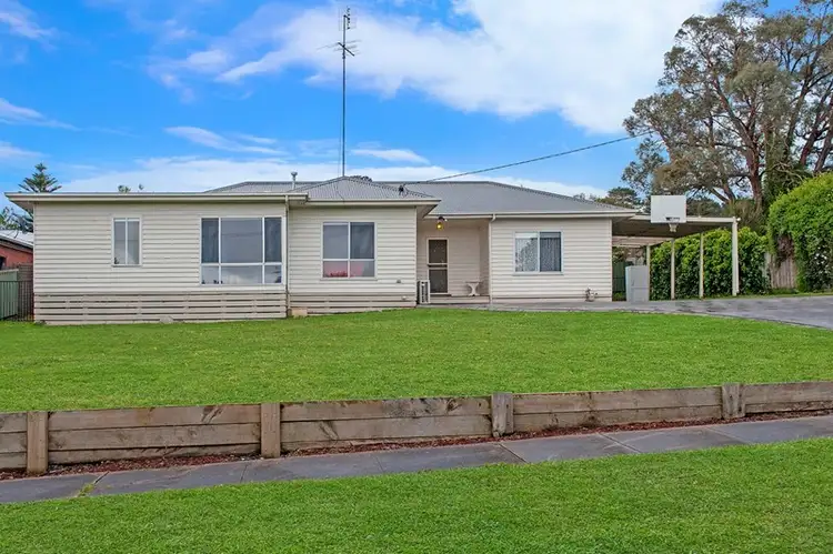 12 Westacott Street, Hamilton VIC 3300