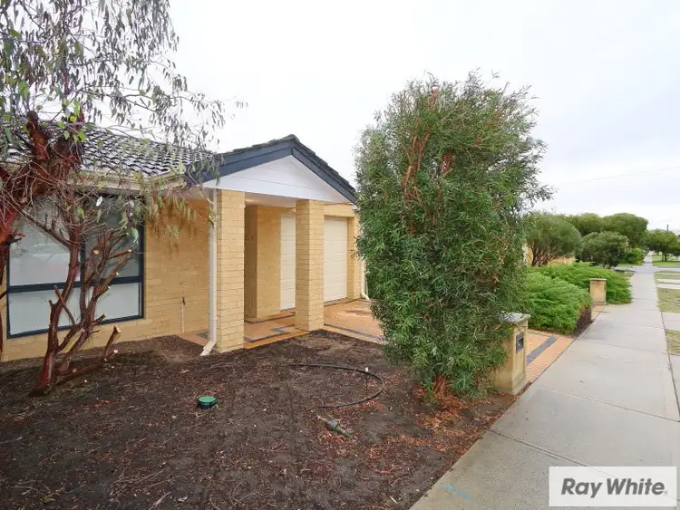 Fifth view of Homely villa listing, 2/25 Norman Street, St James WA 6102