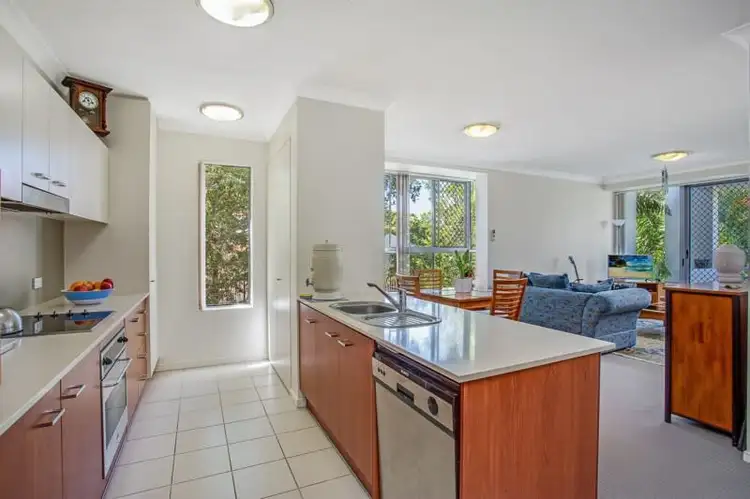 31/13 Bright Avenue, Labrador QLD 4215