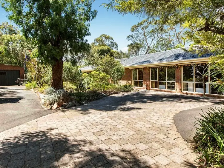 25 Leura Crescent, Rosebud VIC 3939