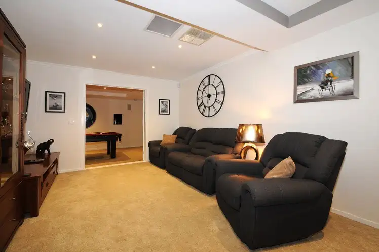 Sixth view of Homely house listing, 2 Clyne Place, Rowville VIC 3178