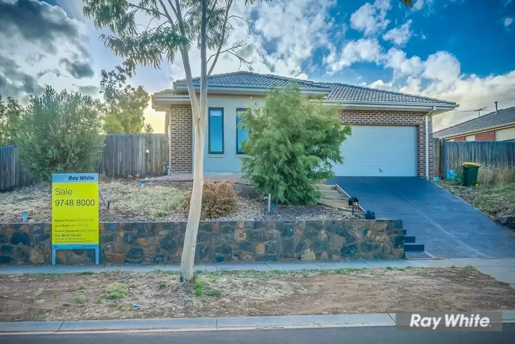 Second view of Homely house listing, 28 Starling Avenue, Tarneit VIC 3029