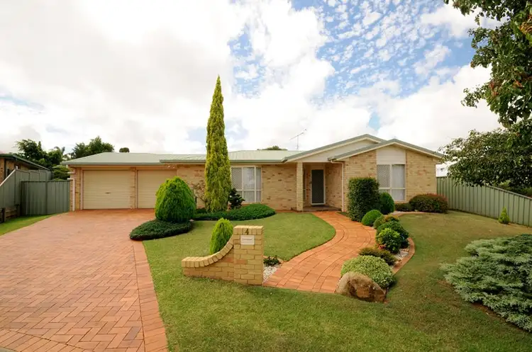4 Caribou Court, Wilsonton QLD 4350